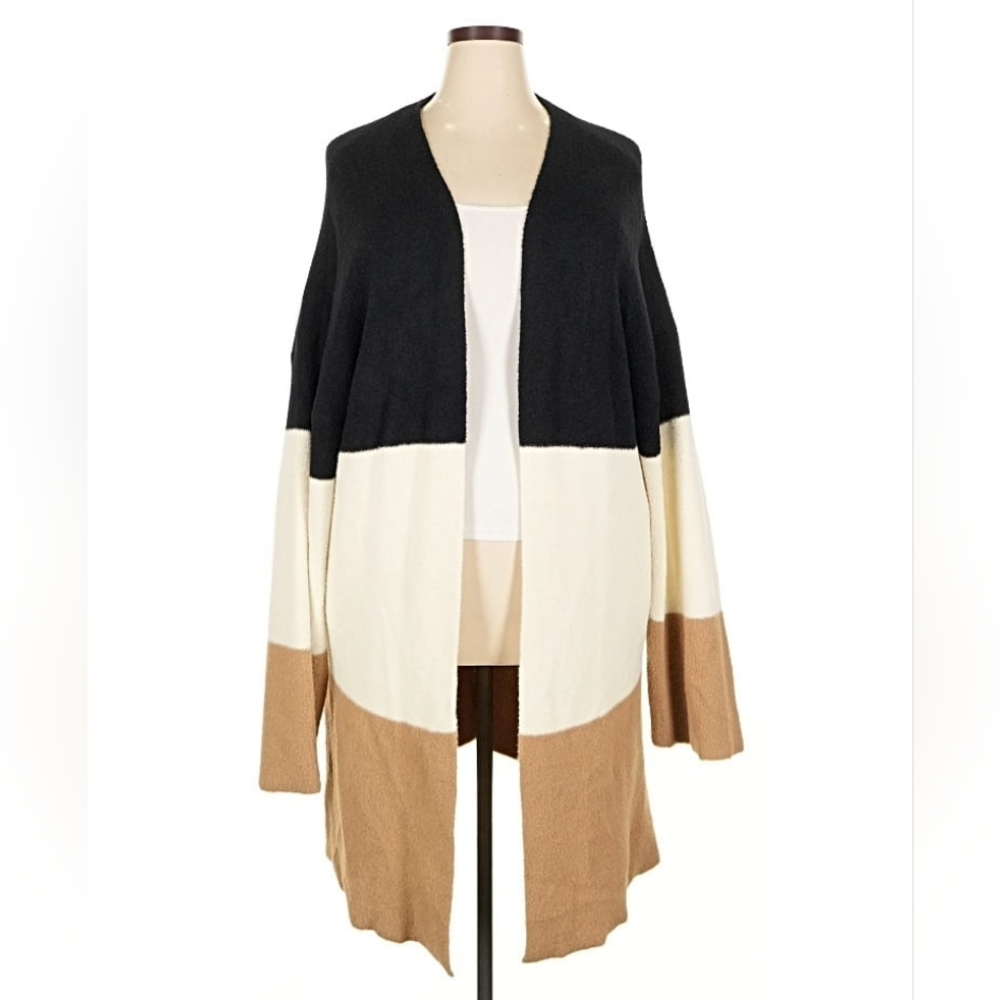 NWT Gilli Black, Cream, and Tan Open Cardigan